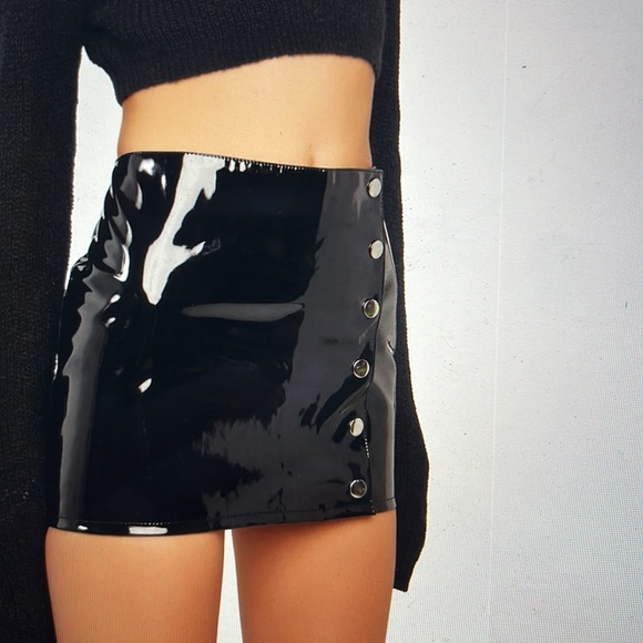 Brazen appeal micro mini skirt - Picture 5 of 7